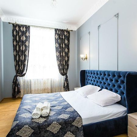 Дизайнерська Віп Квартира По Вулиці Куліша 14 Lviv Buitenkant foto