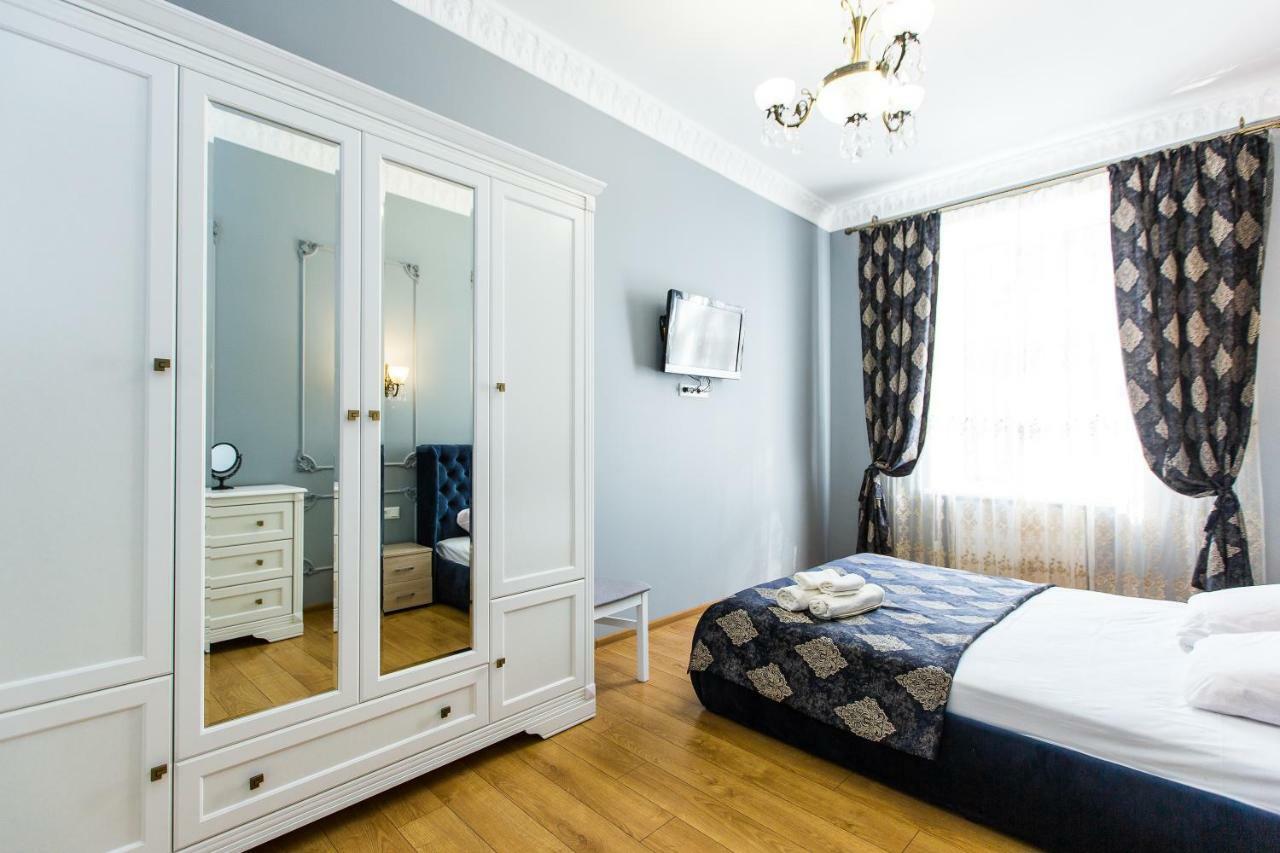 Дизайнерська Віп Квартира По Вулиці Куліша 14 Lviv Buitenkant foto