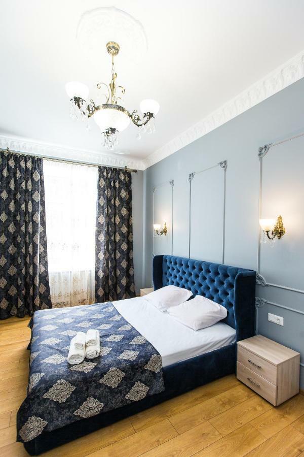 Дизайнерська Віп Квартира По Вулиці Куліша 14 Lviv Buitenkant foto